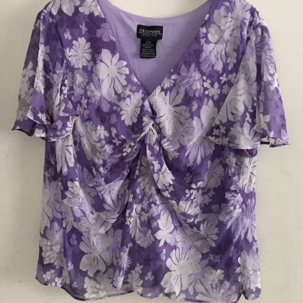 K&Company Purple top with flowers